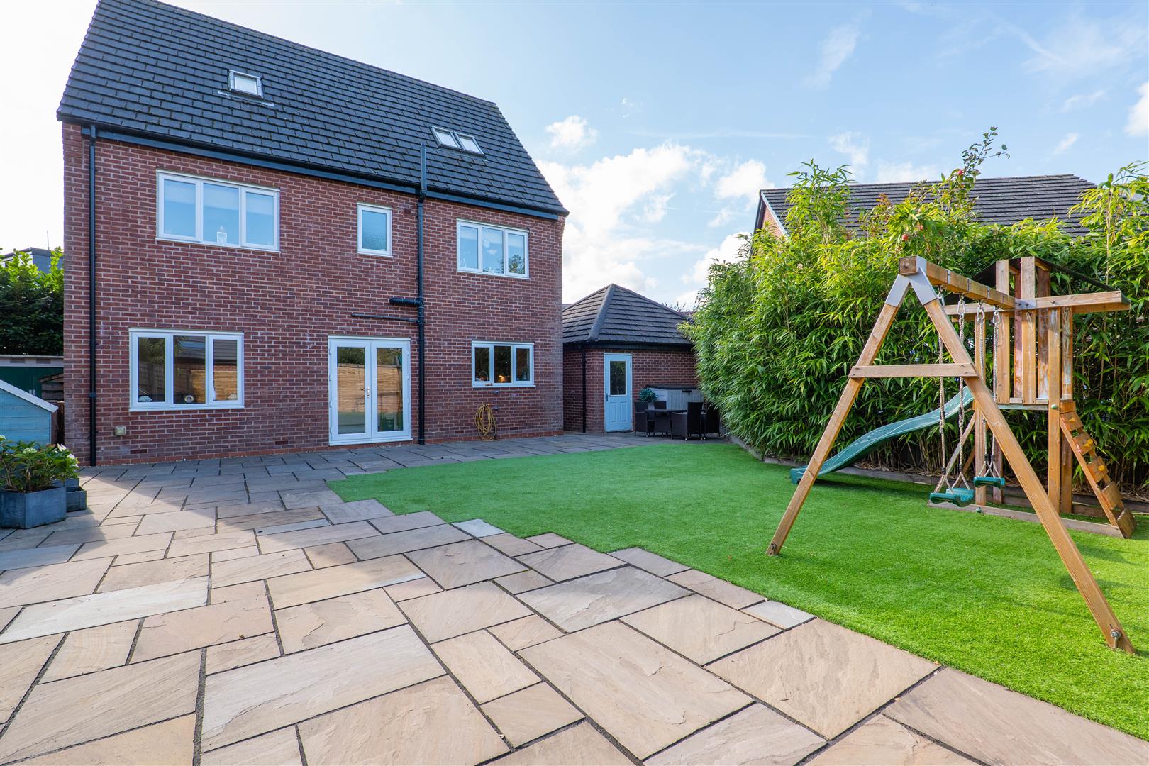 Prestwick Close, Chorley